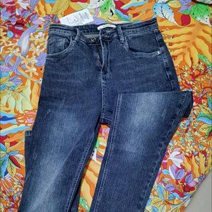 Straight Leg Jeans 32